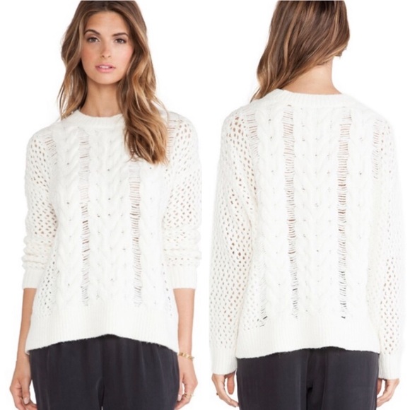 Elizabeth and James Sweaters - 40. Elizabeth & James Creme Cable Knit Pullover Size XS